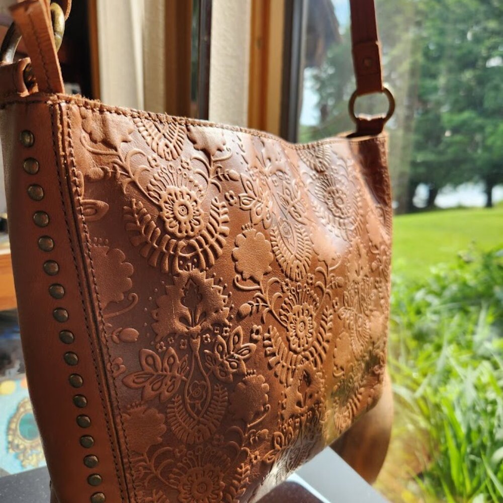 BOHO BUNDLE! THE SAK Embossed leather  bag bronze studs /2 pair earrings/ring
